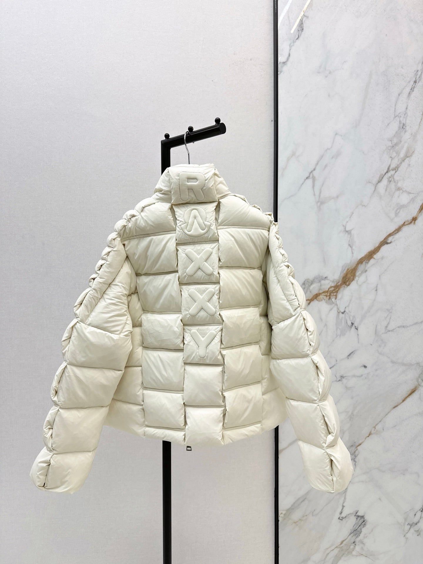 Monc 25fw down jacket