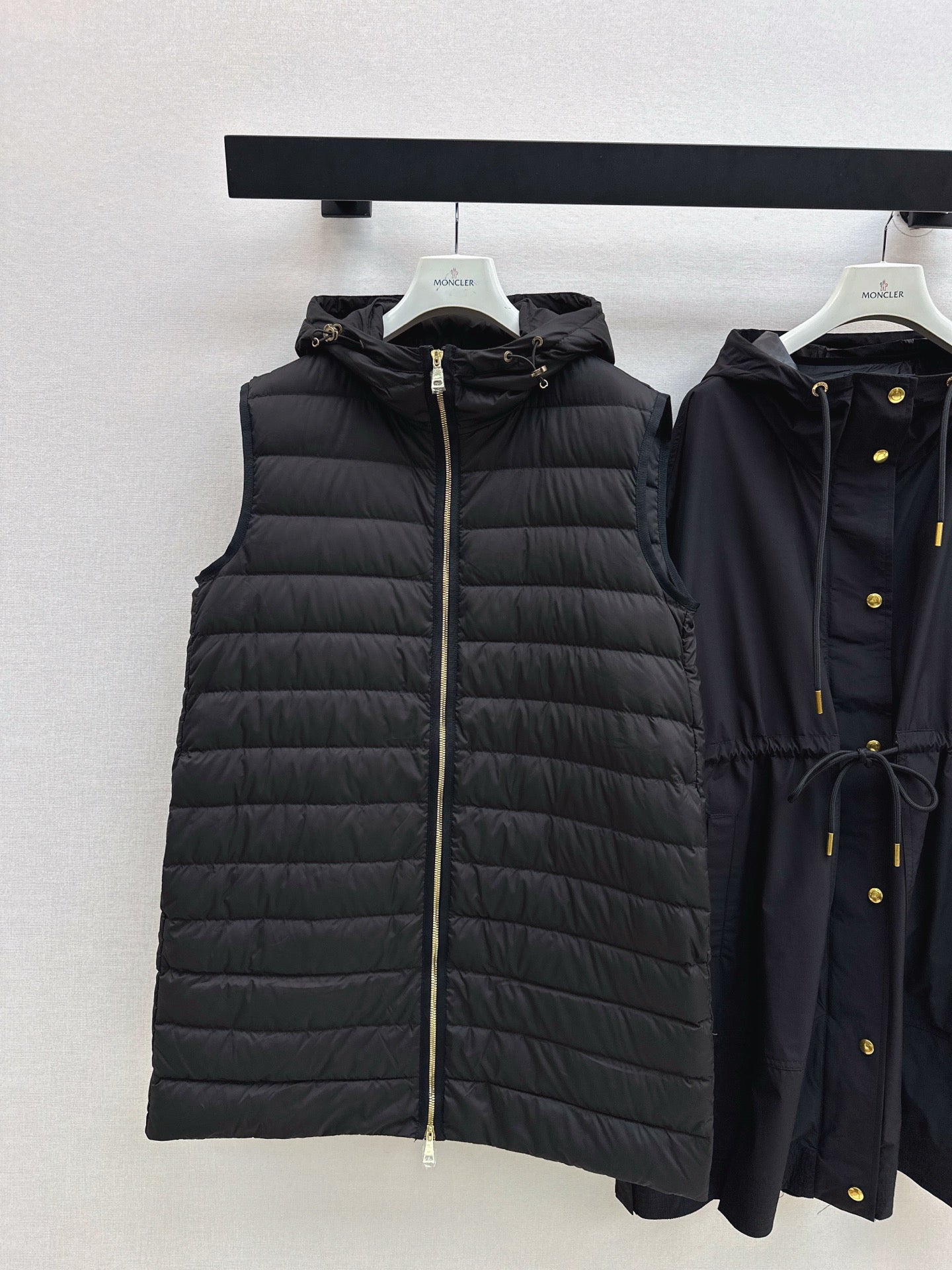 Monc 25fw puffer vest hooded jacket set