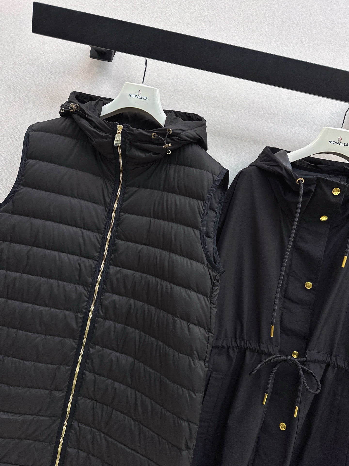 Monc 25fw puffer vest hooded jacket set