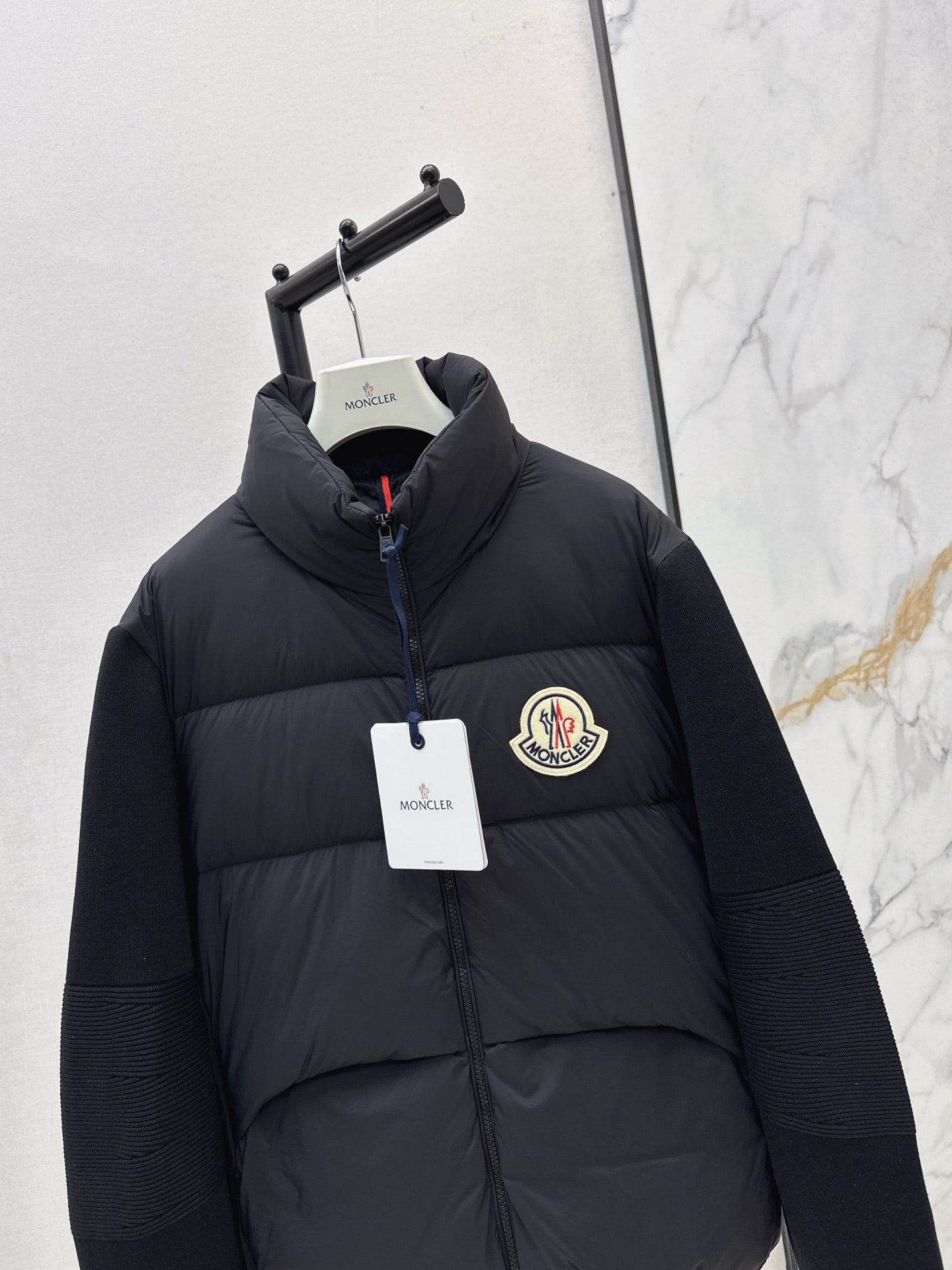 Monc 25fw down jacket