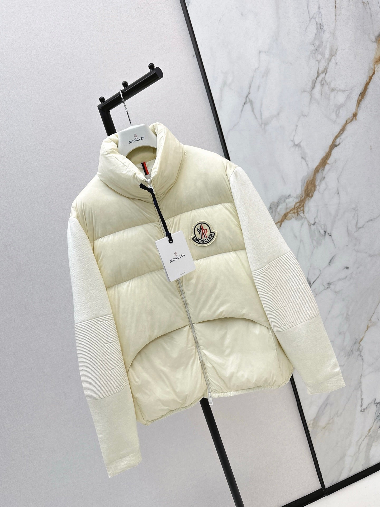 Monc 25fw down jacket