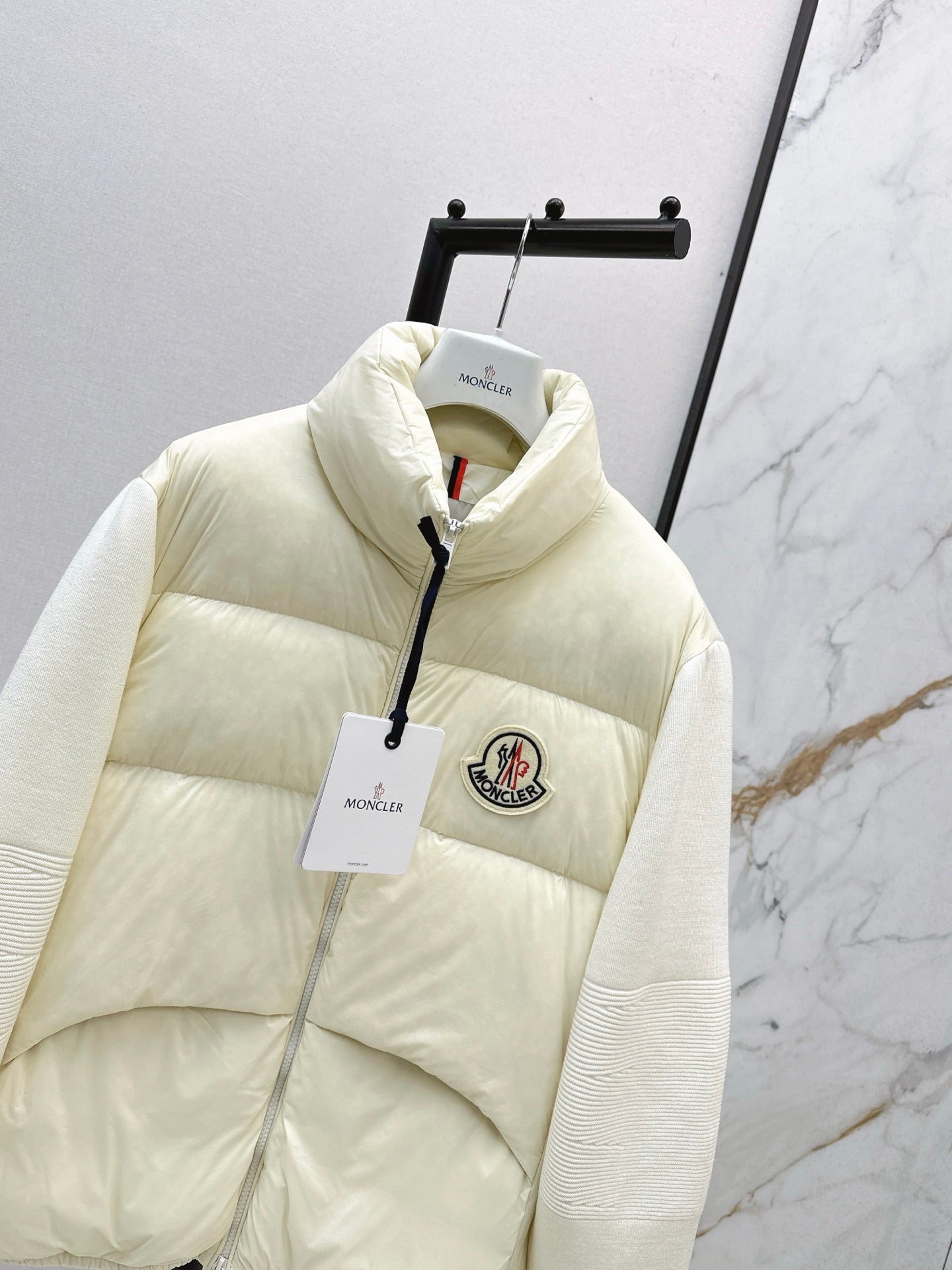 Monc 25fw down jacket