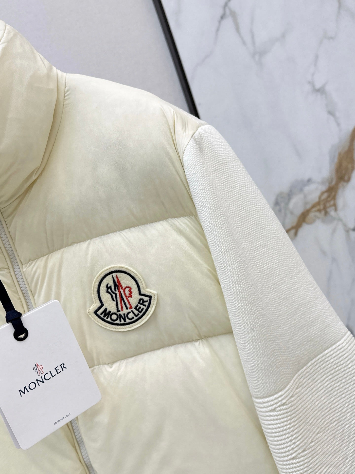 Monc 25fw down jacket