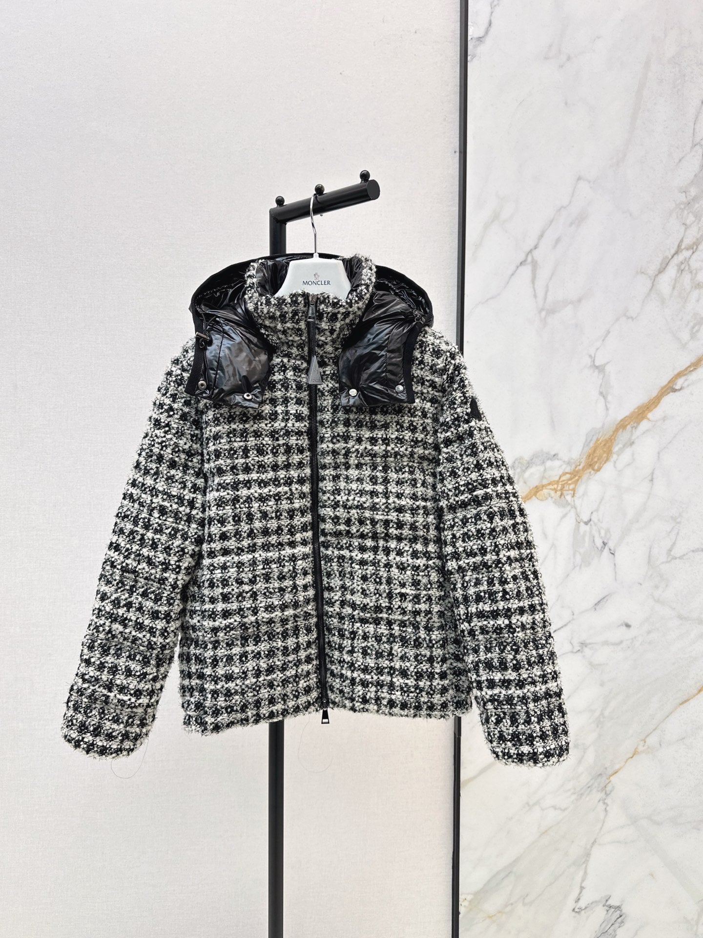 Monc 25fw down jacket