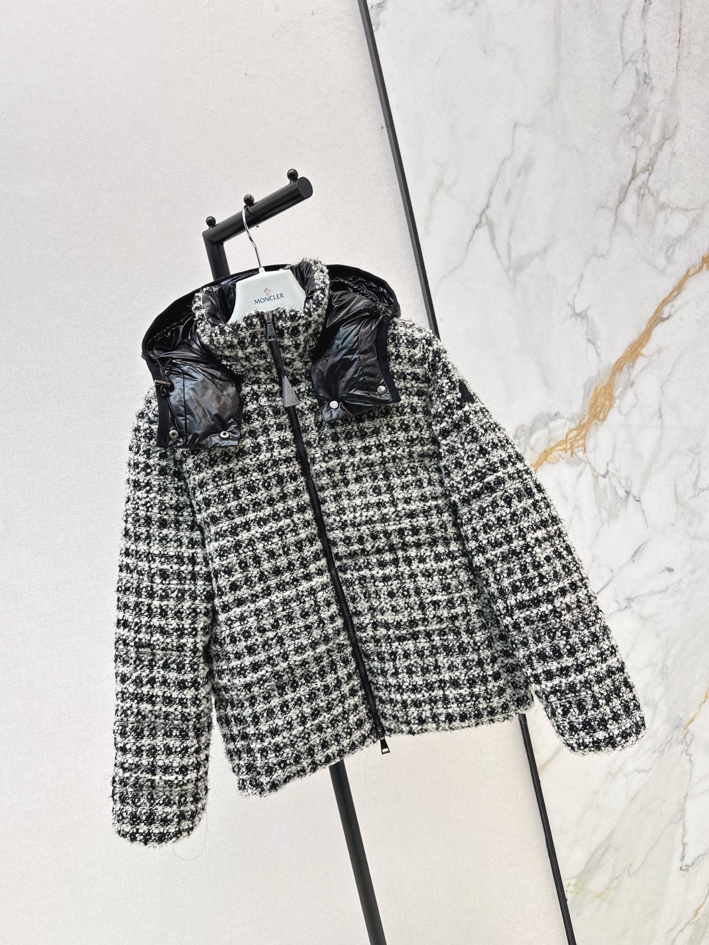 Monc 25fw down jacket