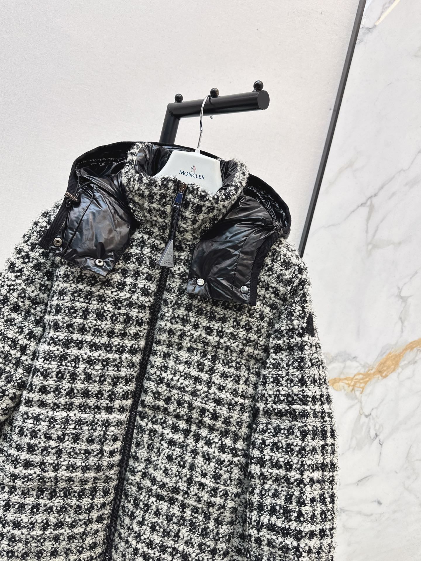 Monc 25fw down jacket