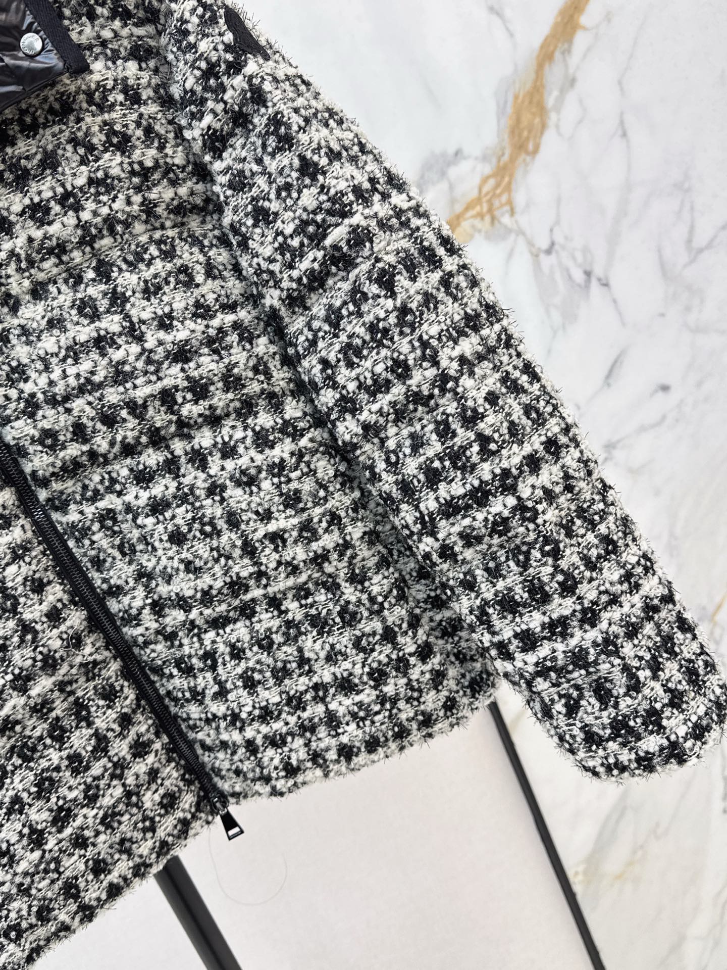 Monc 25fw down jacket