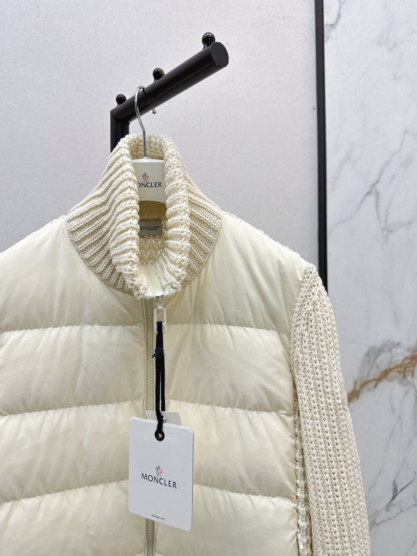 Monc 25fw down jacket