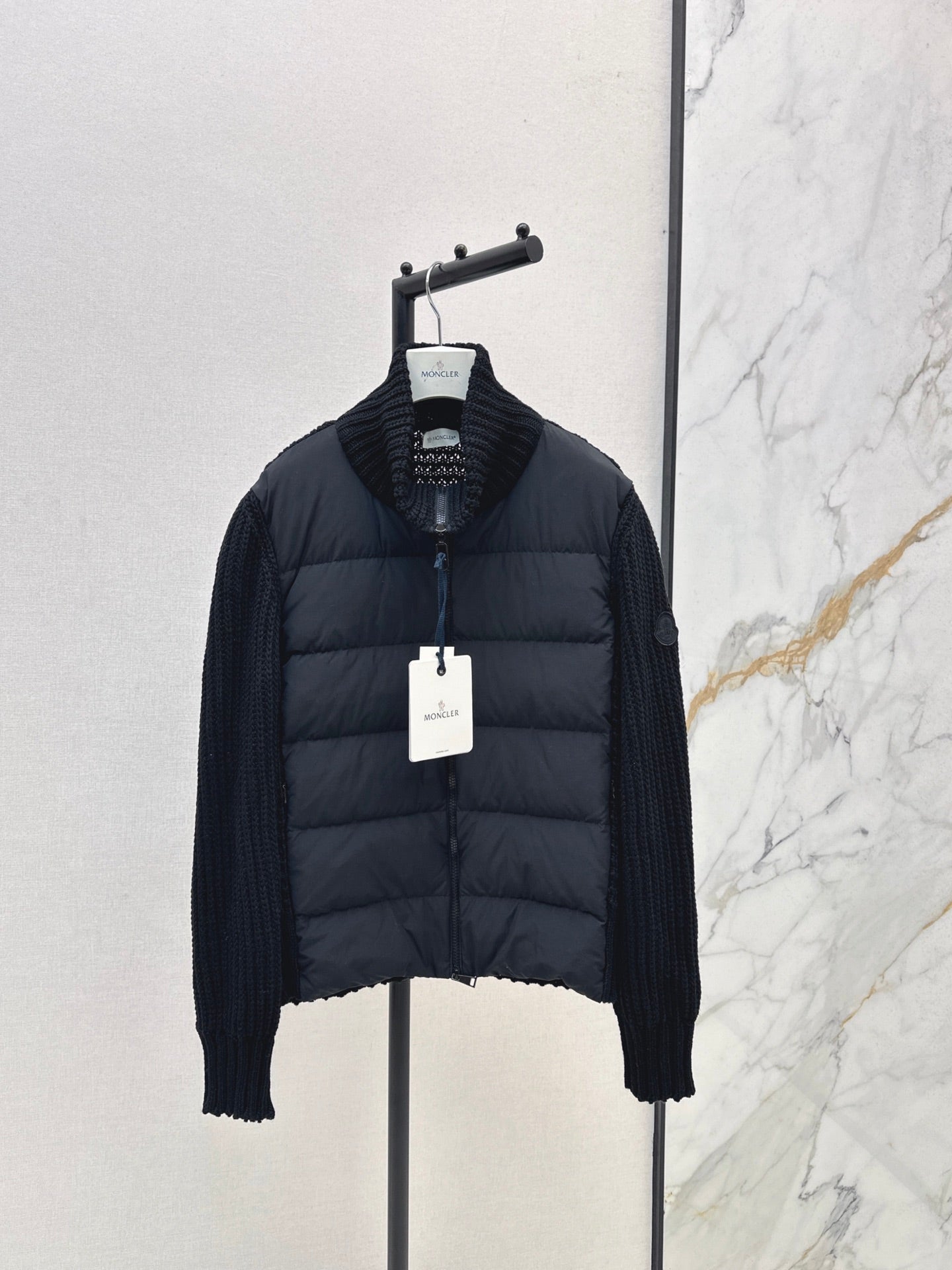 Monc 25fw down jacket