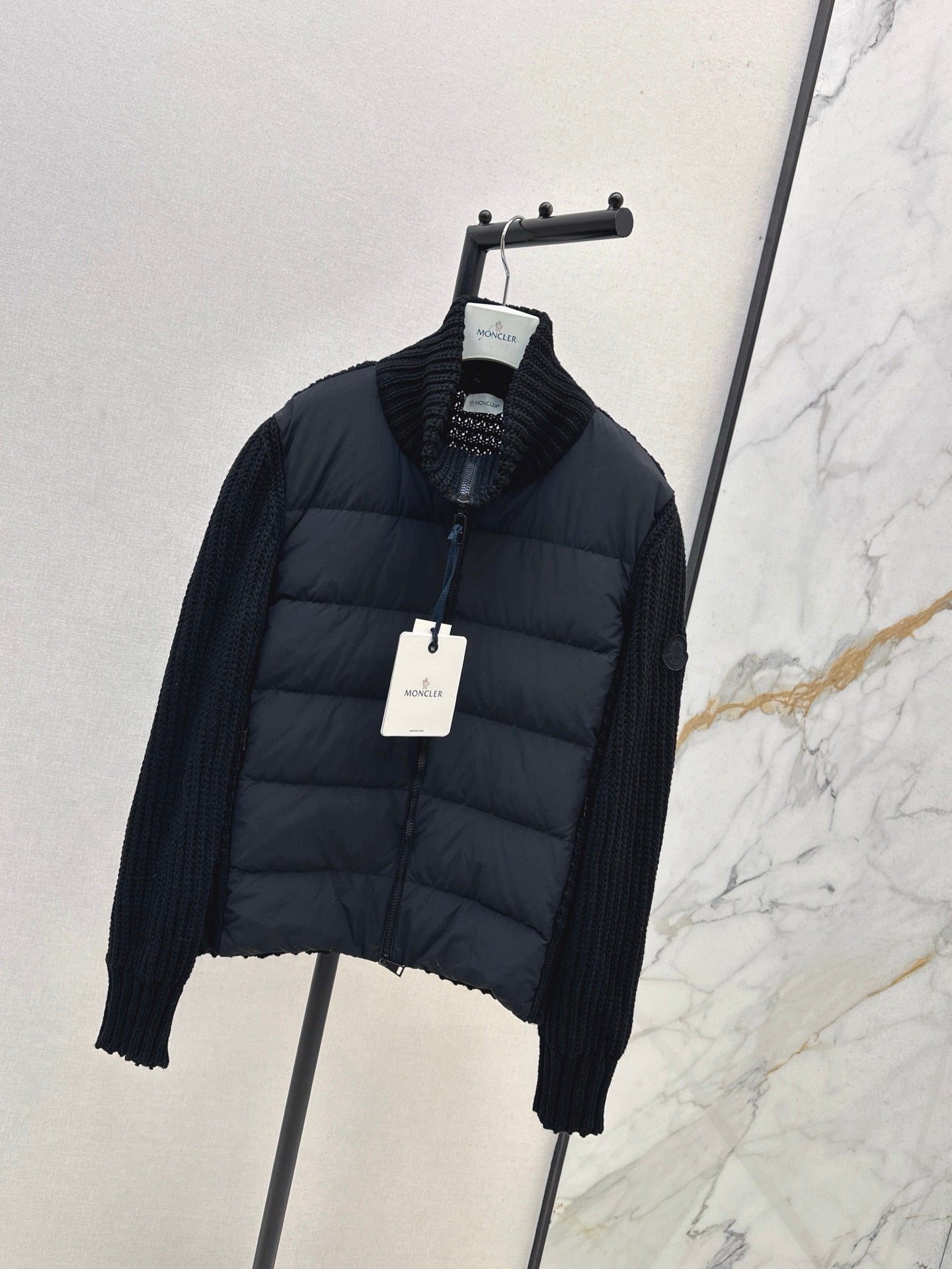 Monc 25fw down jacket