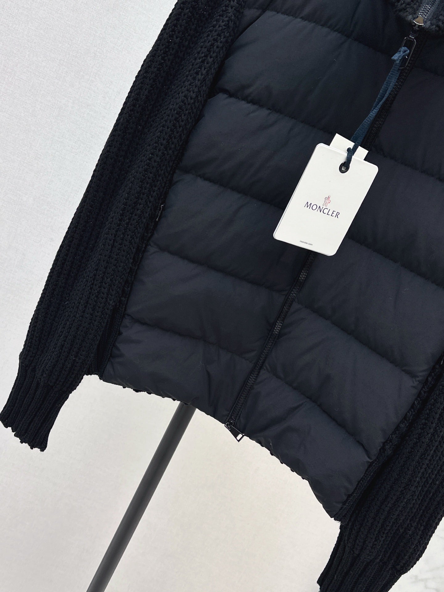 Monc 25fw down jacket