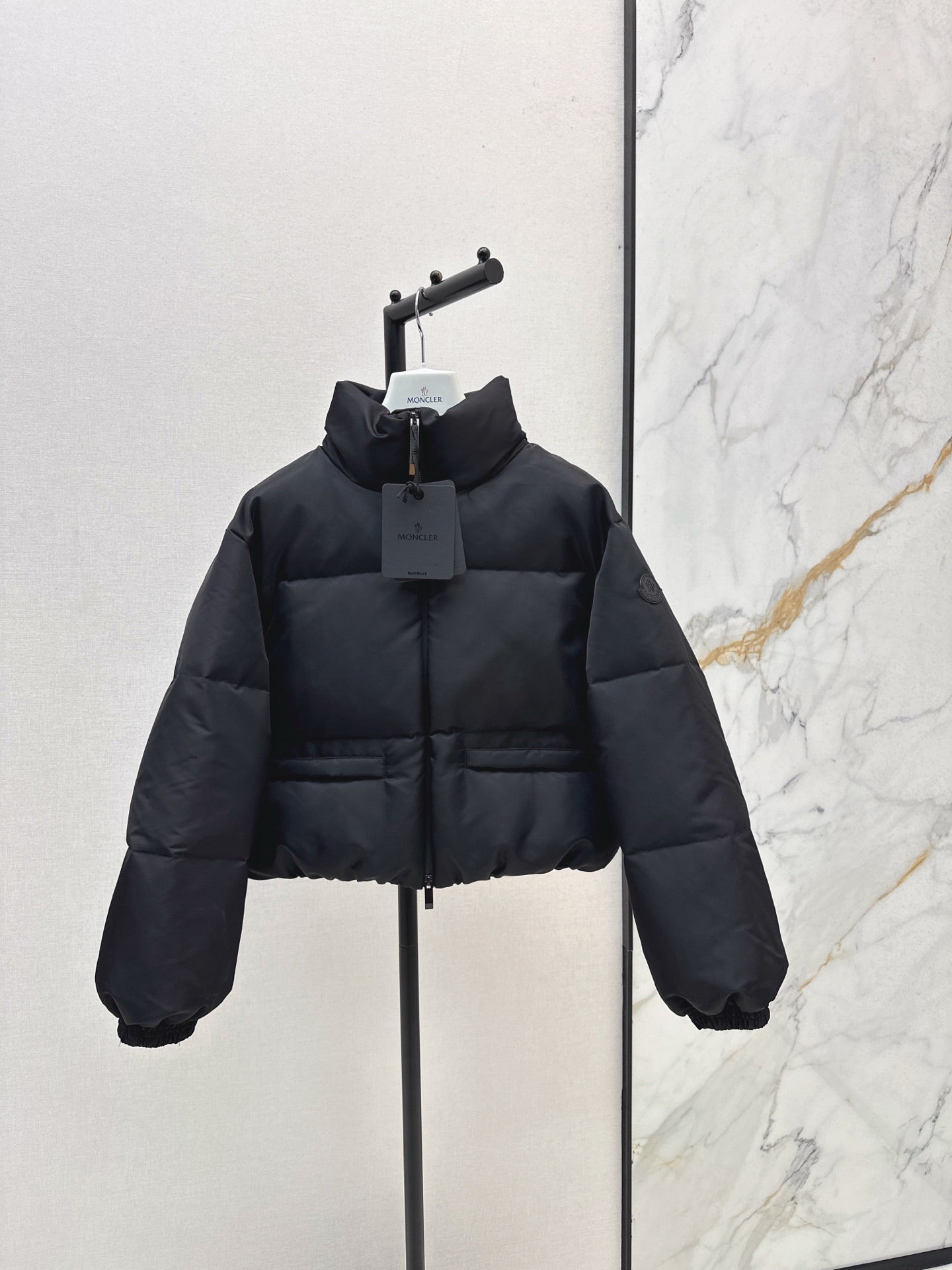 Monc 25fw down jacket