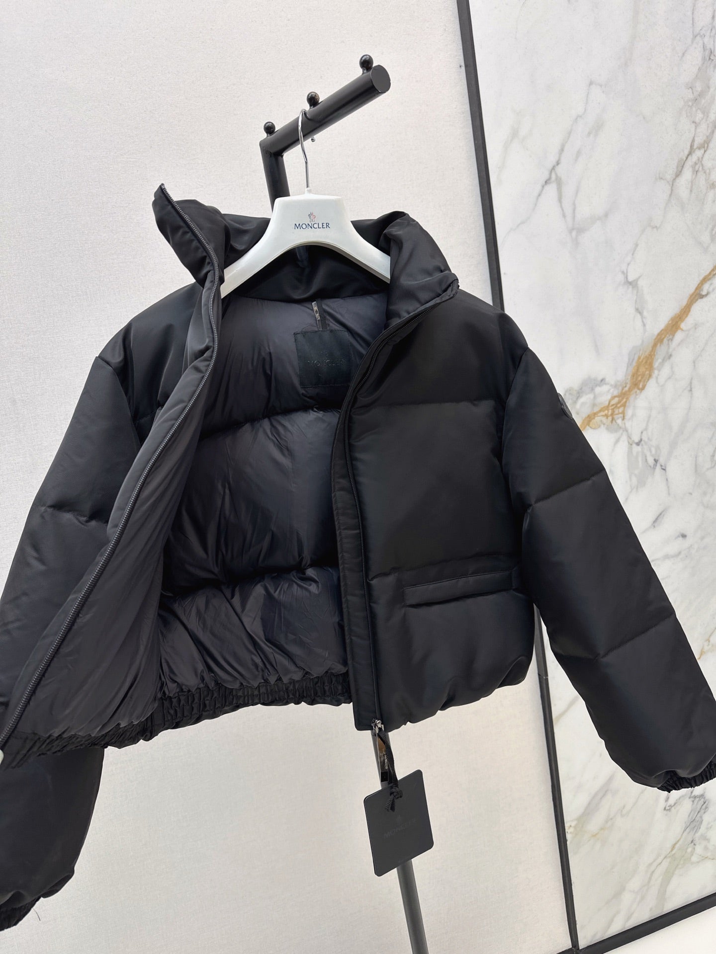 Monc 25fw down jacket