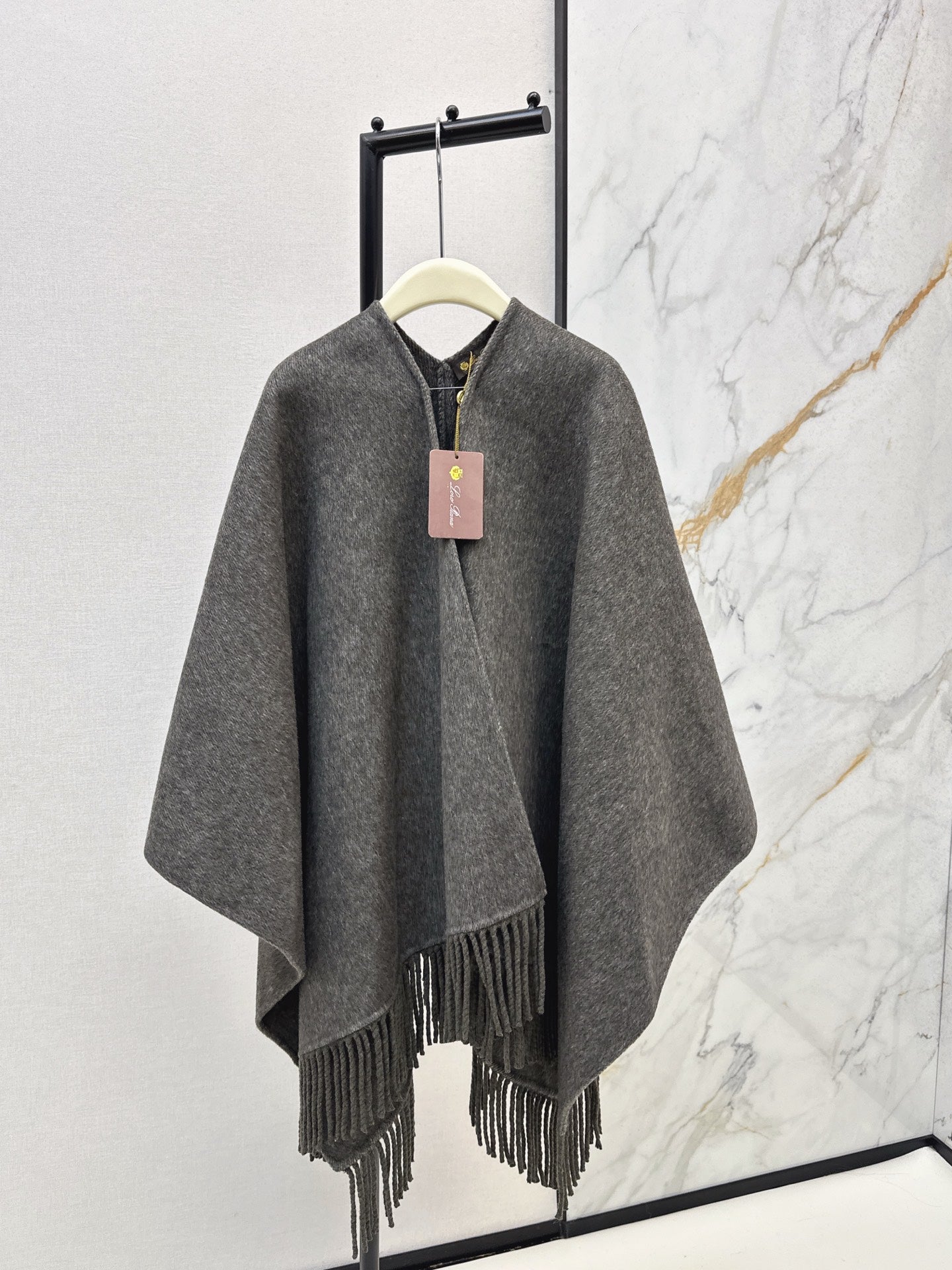 Brun 25fw wool cape