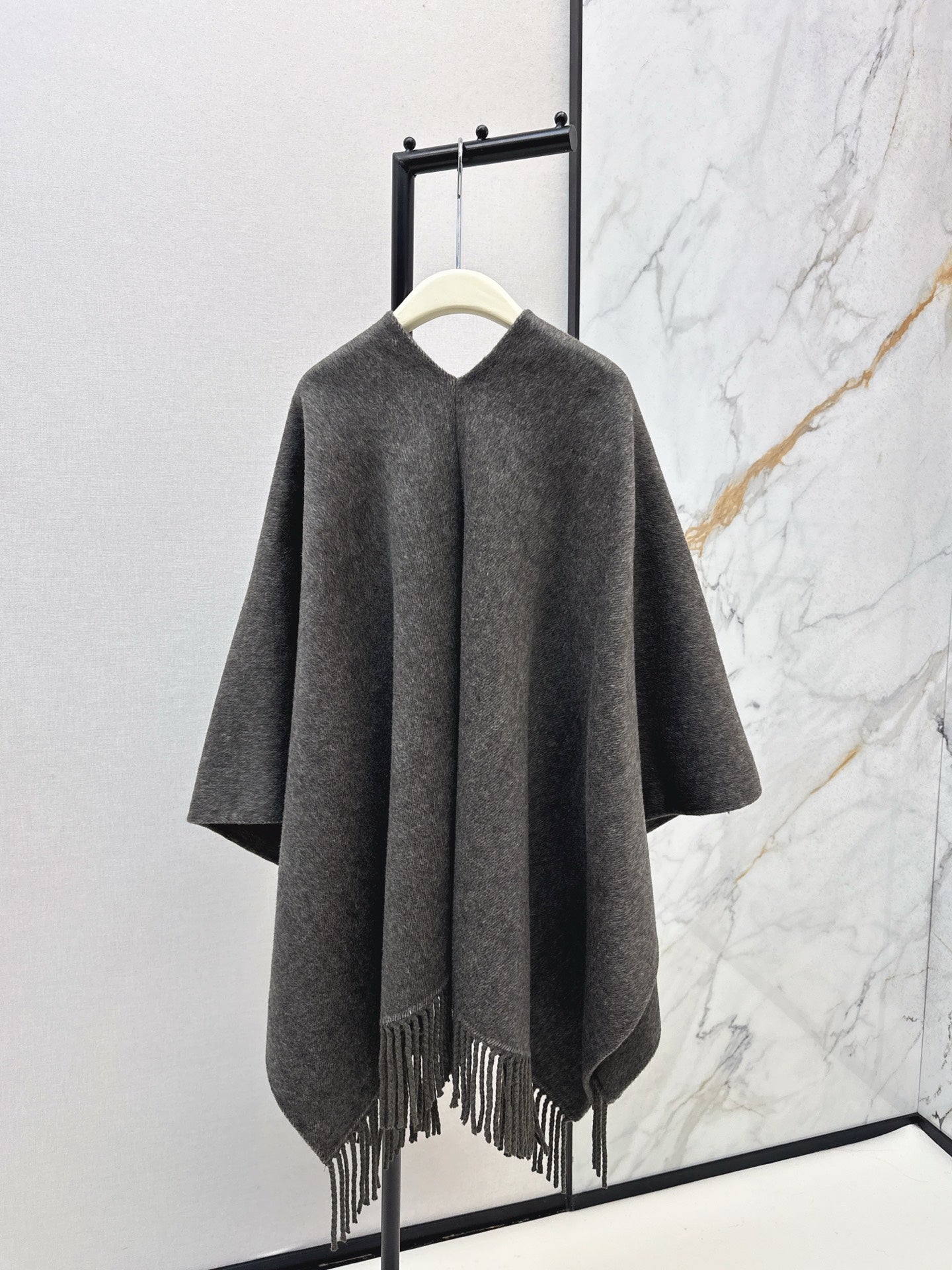 Brun 25fw wool cape