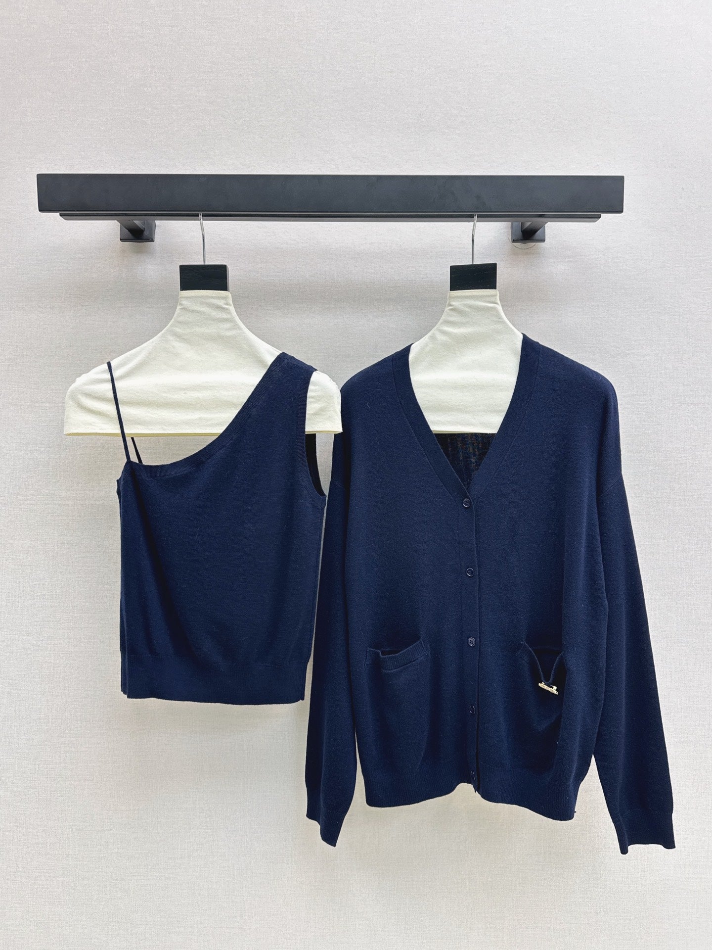 Miu 25fw knit cardigan vest set