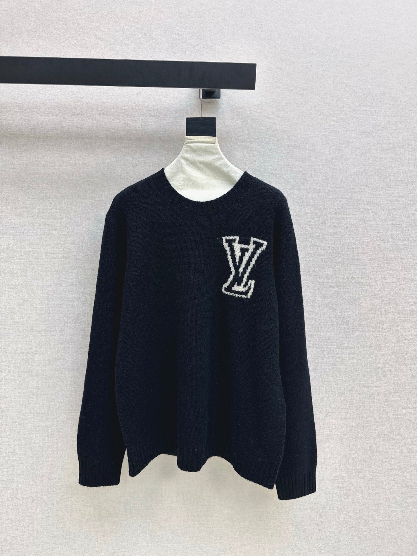 Loui 25fw jacquard sweater