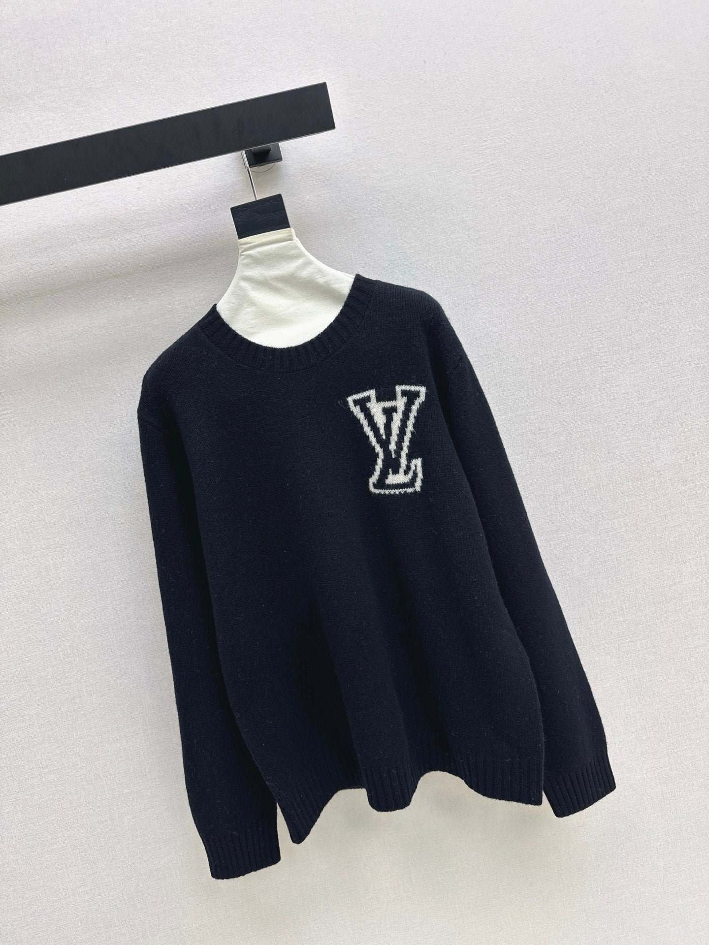 Loui 25fw jacquard sweater