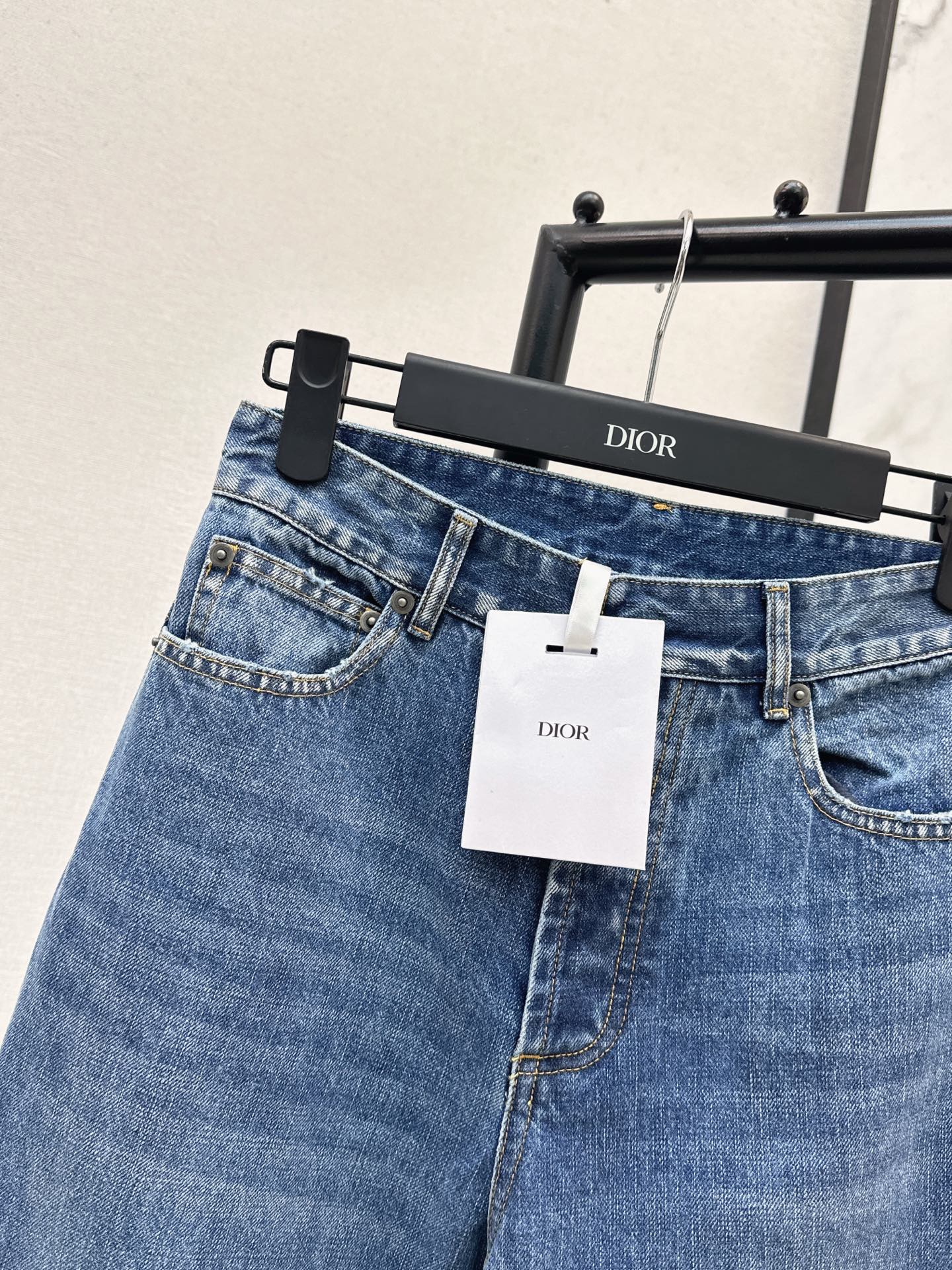 CD 25fw straight jeans