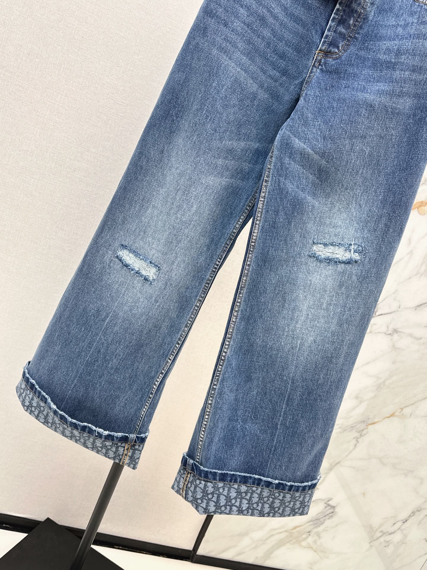 CD 25fw straight jeans