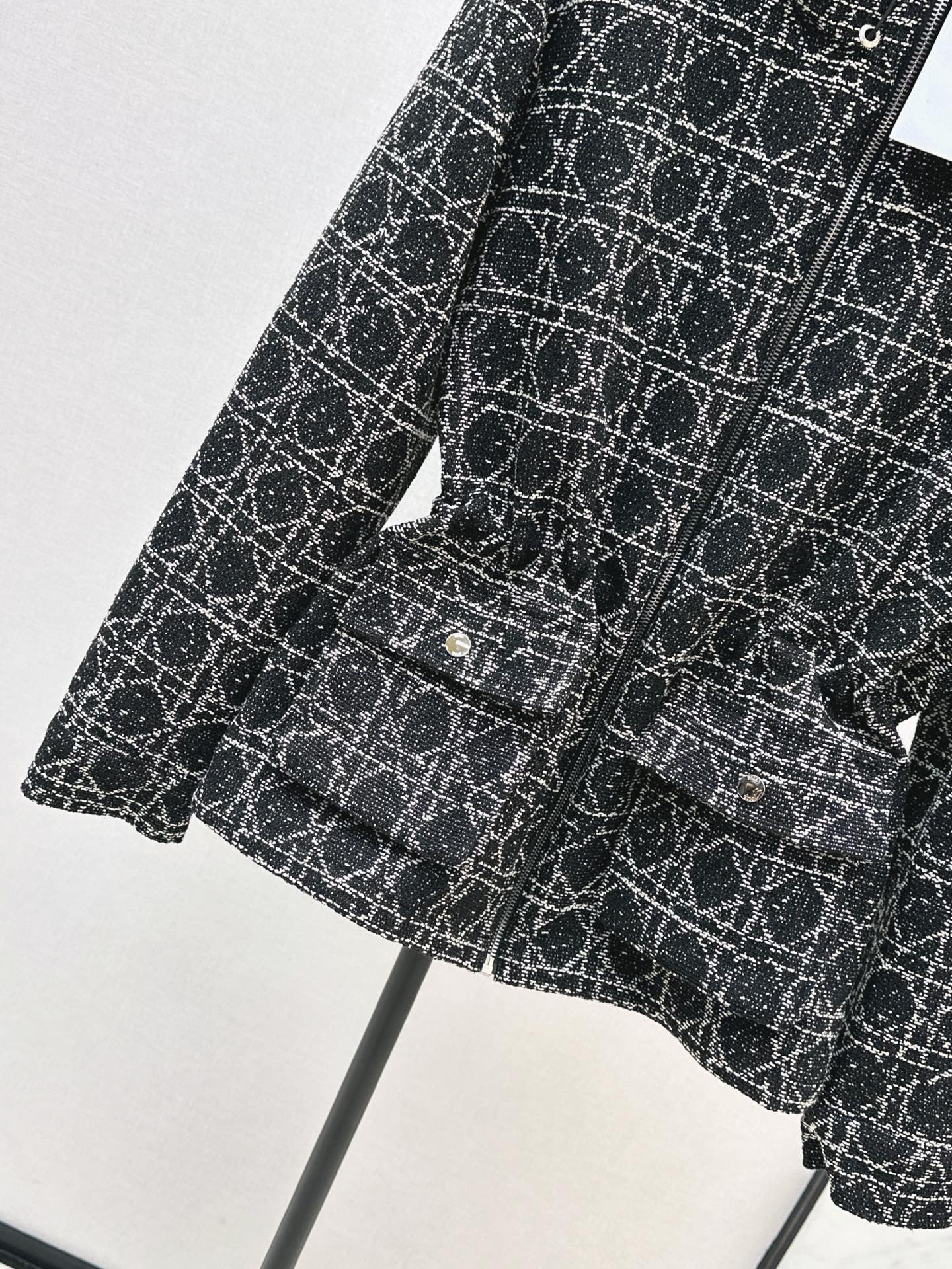 CD 25fw hooded jacket