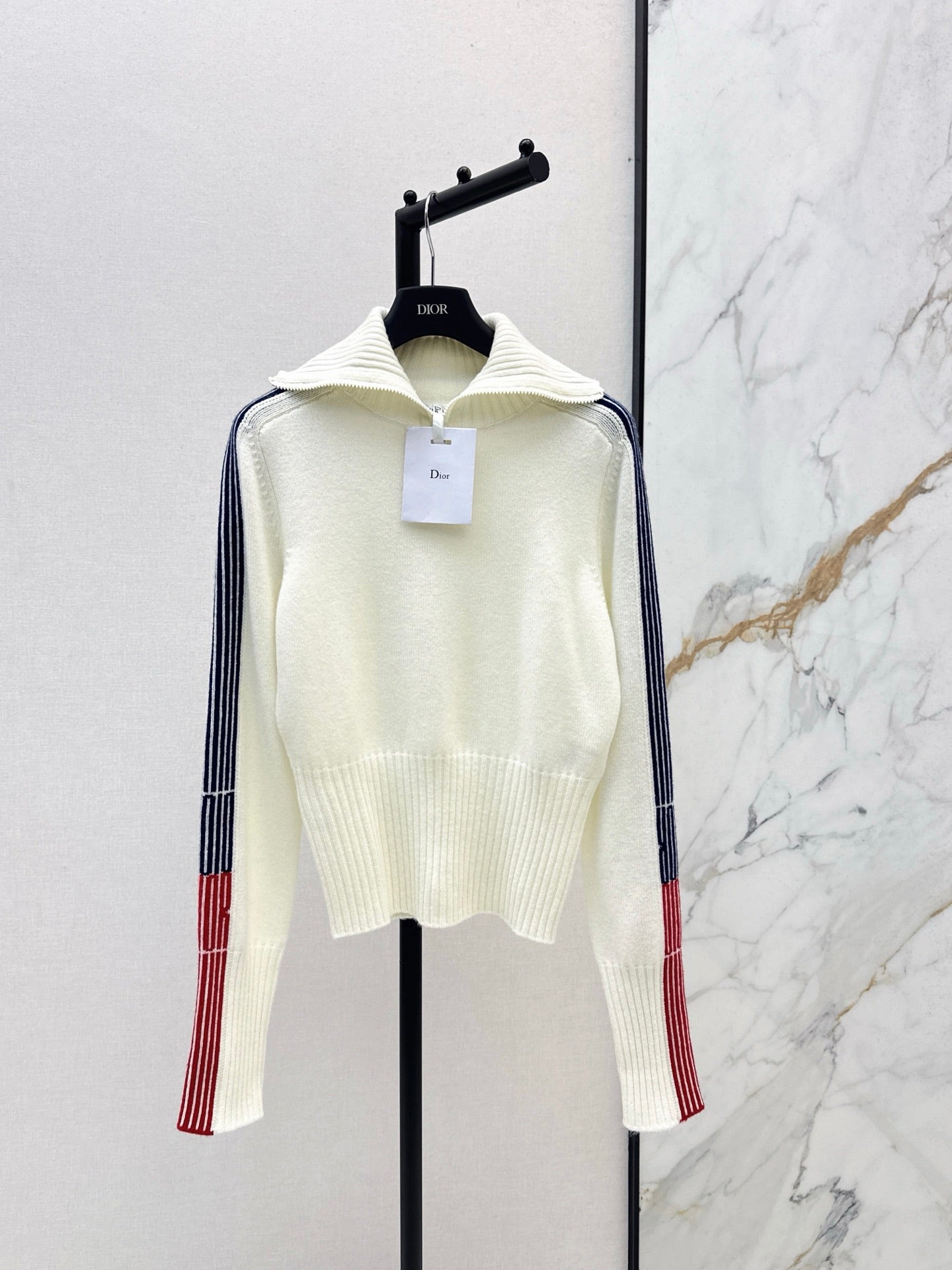 CD 25fw knit sweater