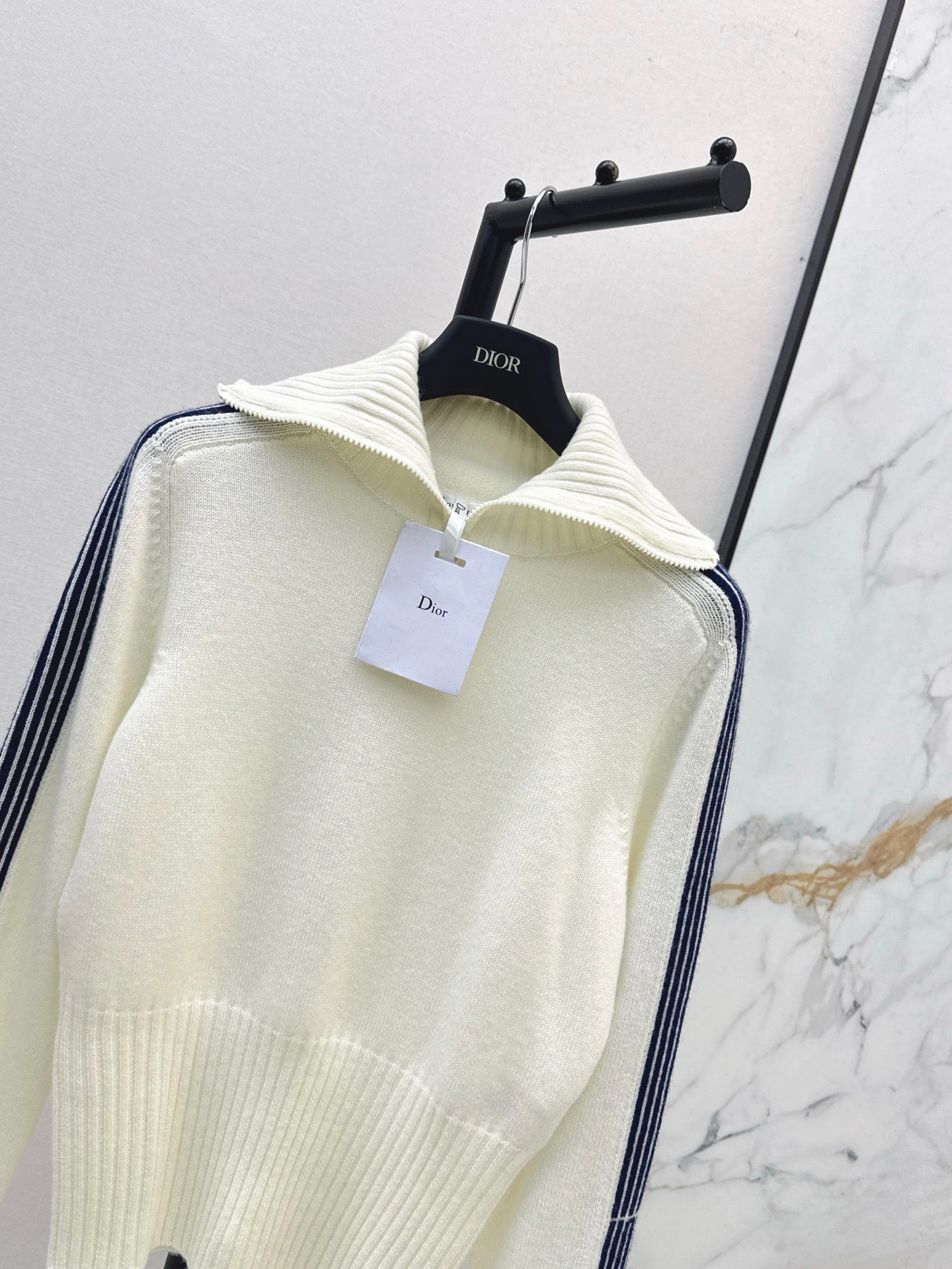 CD 25fw knit sweater