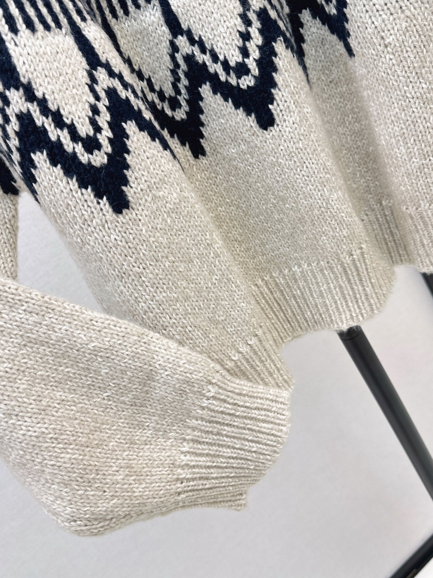 CD 25fw knitted sweater