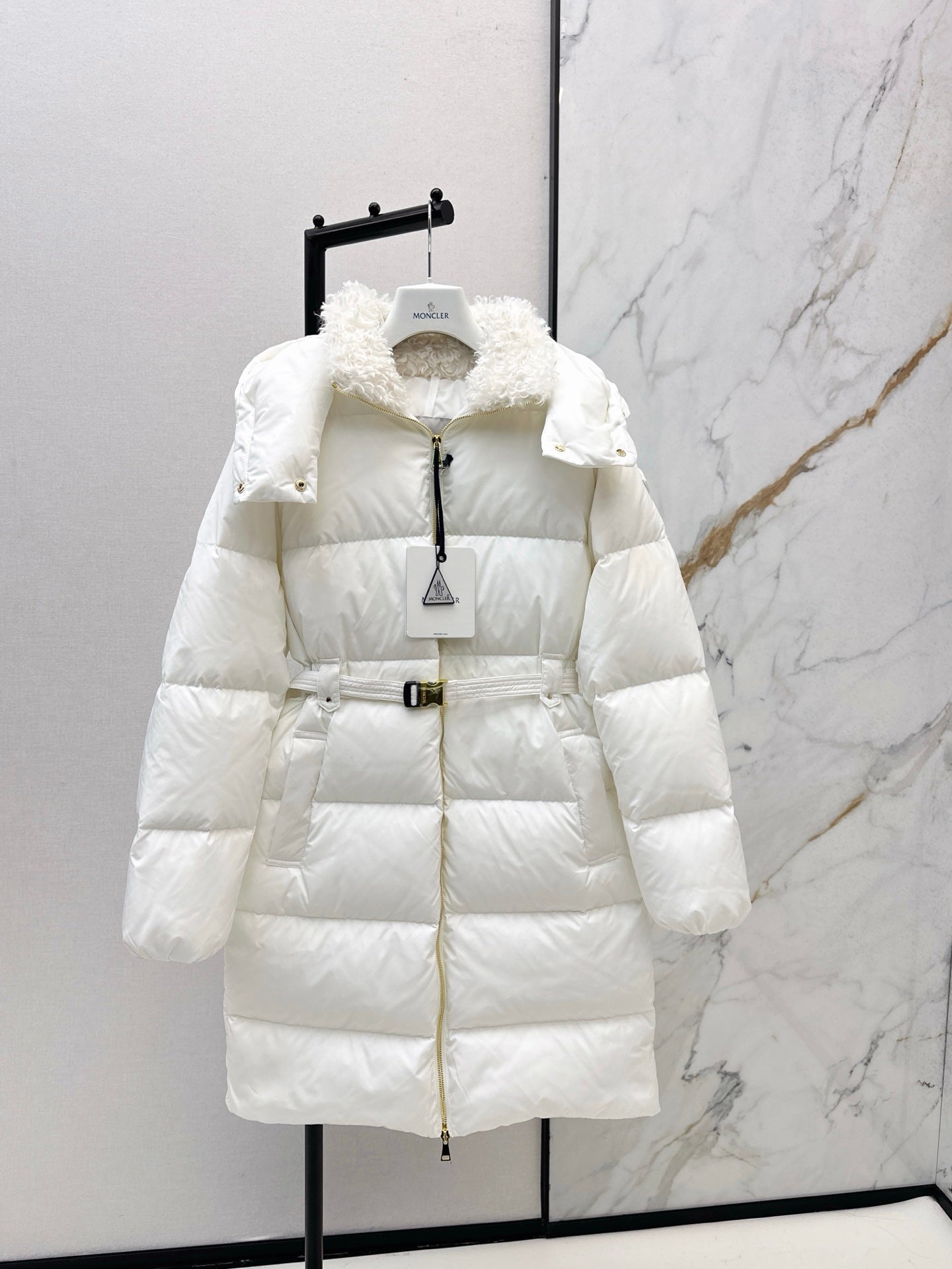 Monc 25fw down jacket