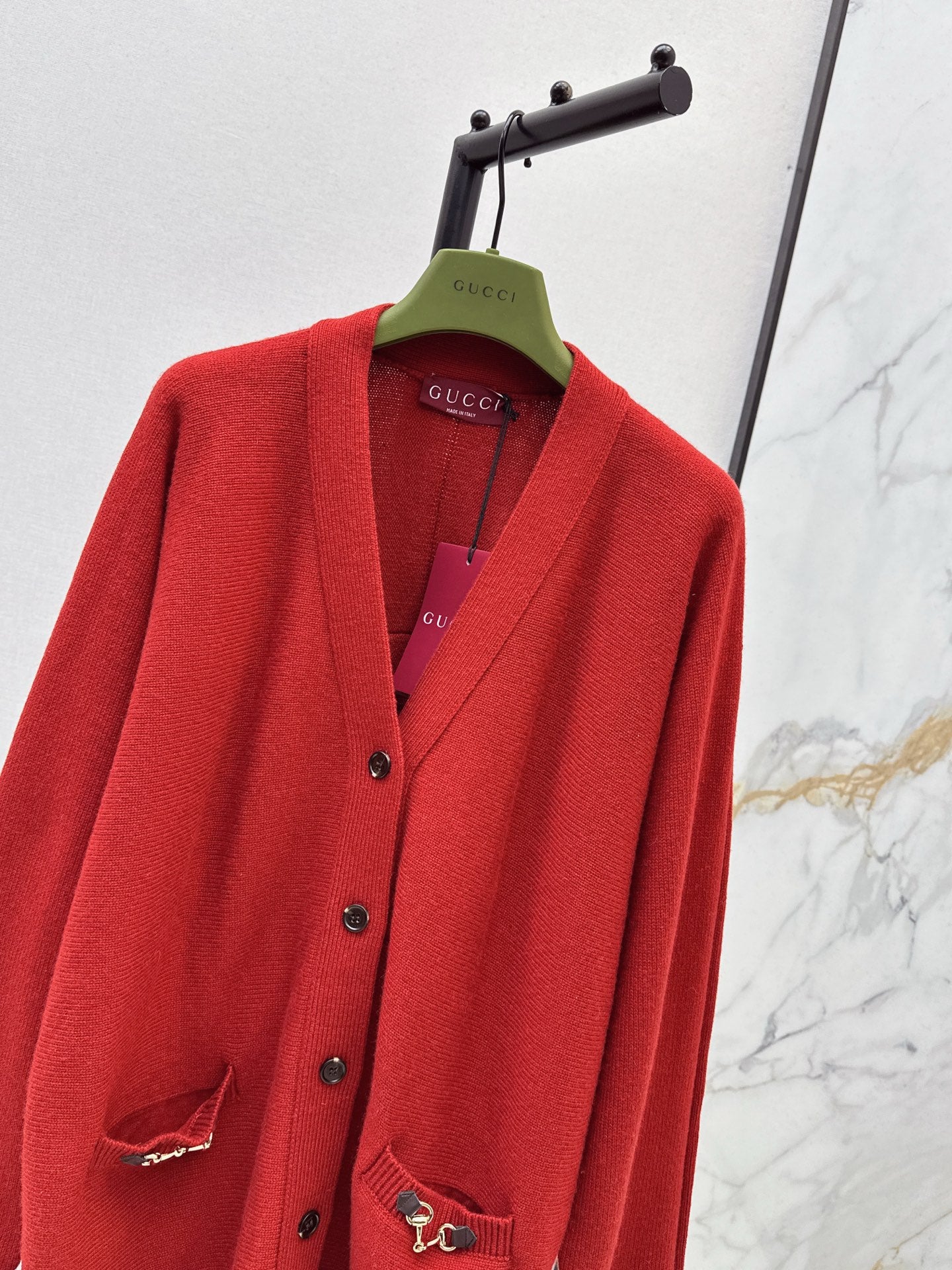 Guc 25fw knit cardigan