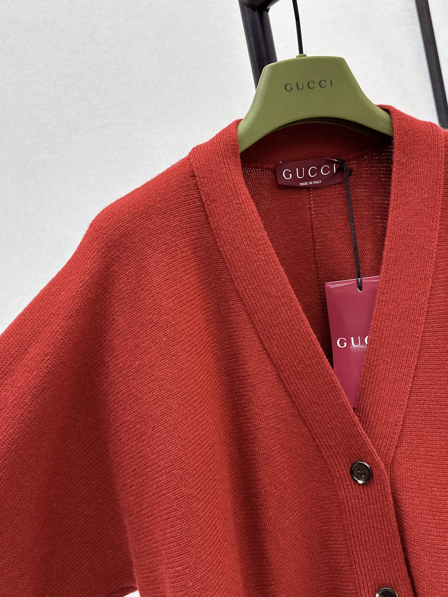 Guc 25fw knit cardigan