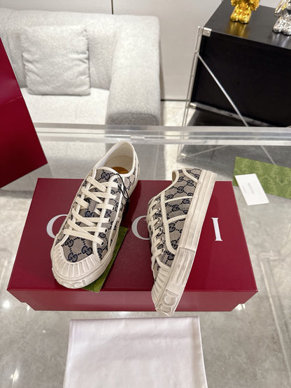 Guc sneakers