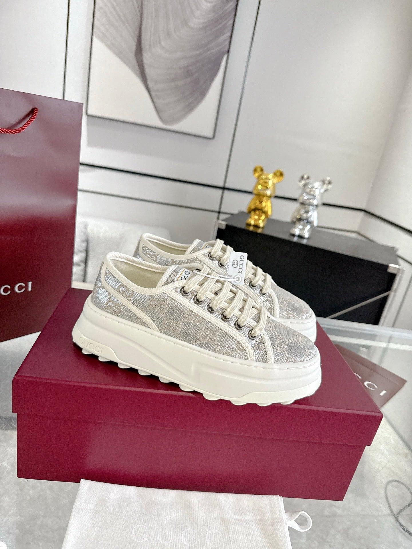 Guc thick soled canvas shoes