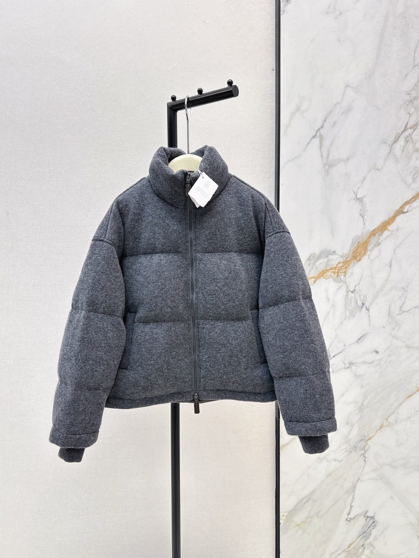 Brun 25fw down jacket