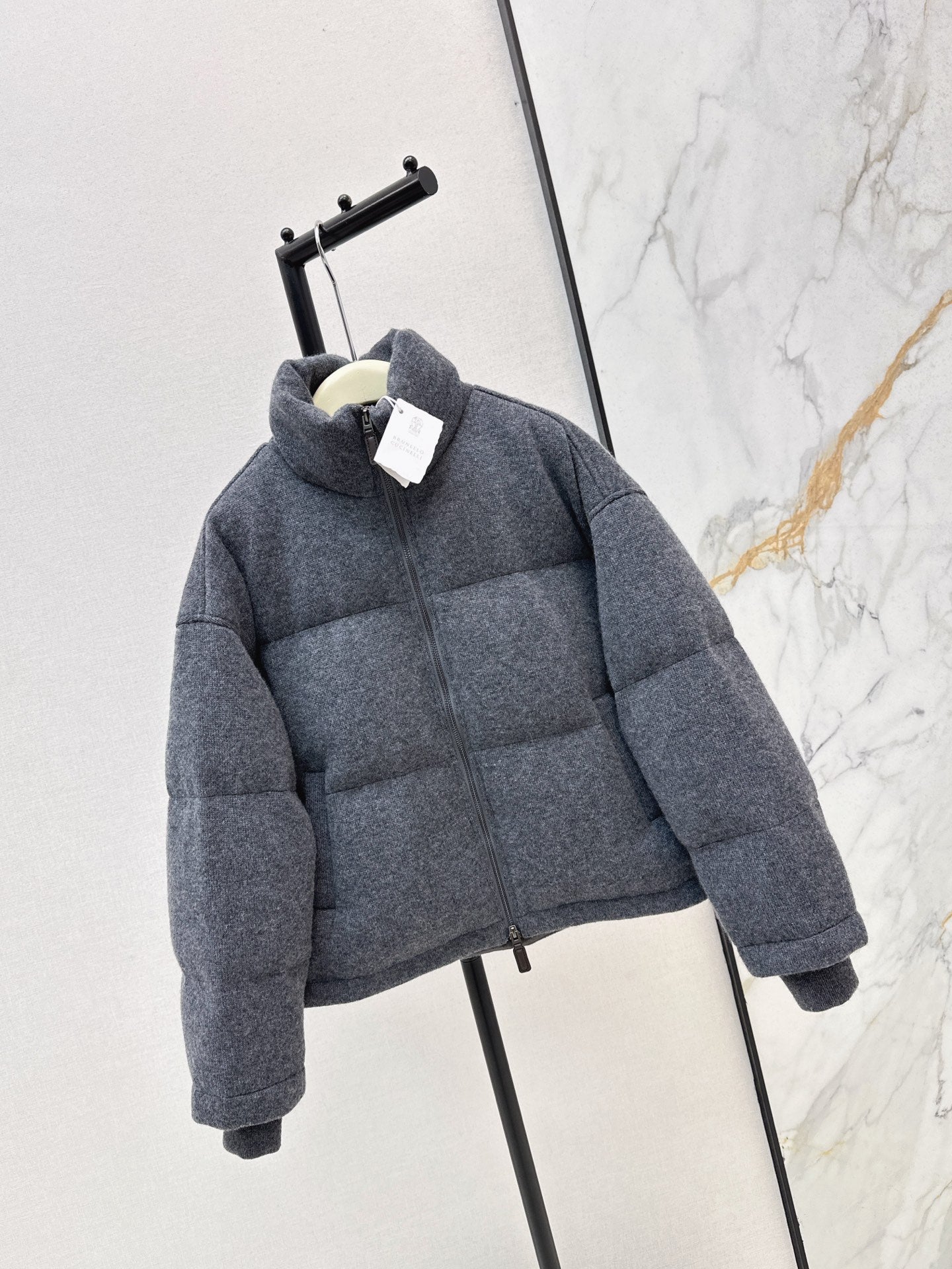 Brun 25fw down jacket