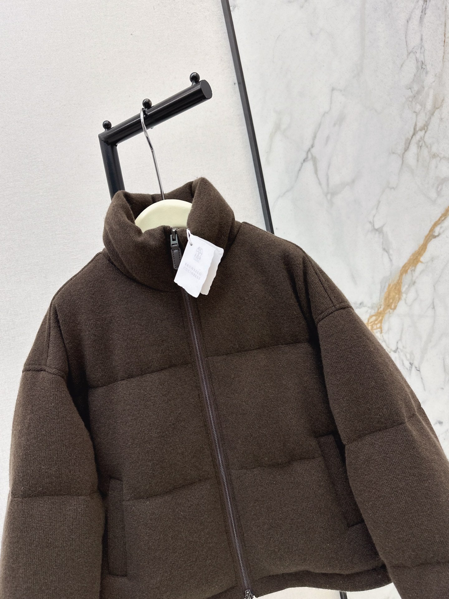 Brun 25fw down jacket