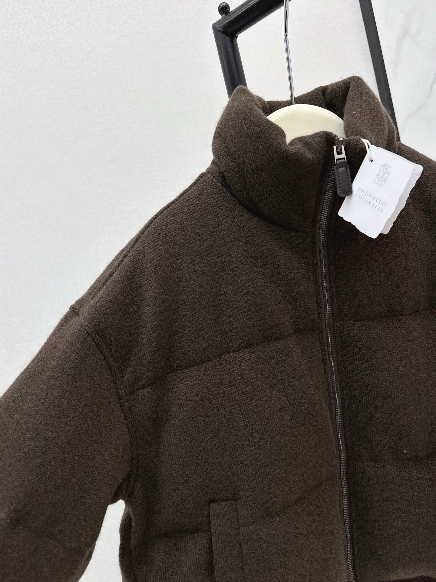 Brun 25fw down jacket