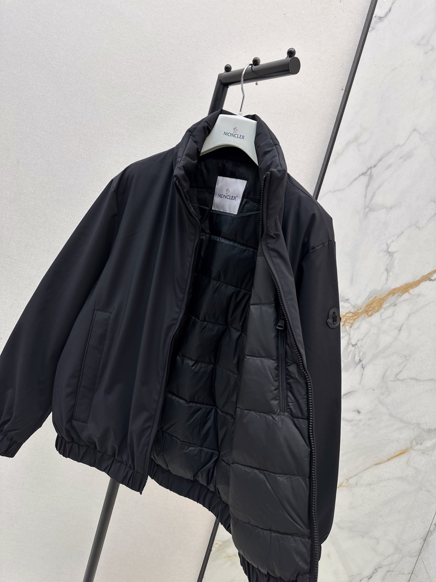 Monc 25fw down jacket