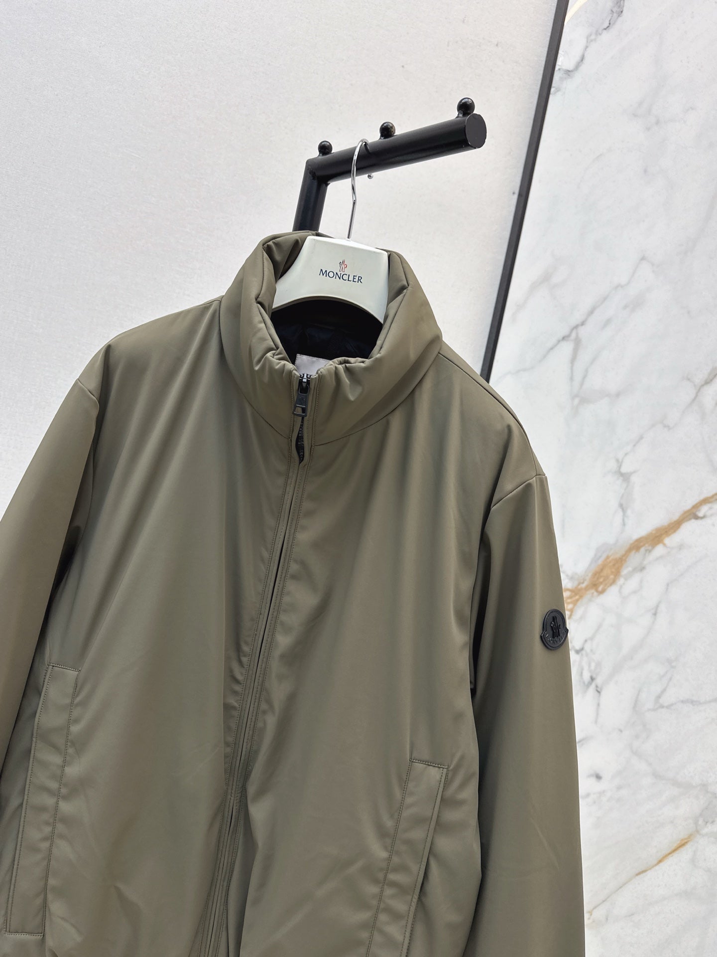 Monc 25fw down jacket