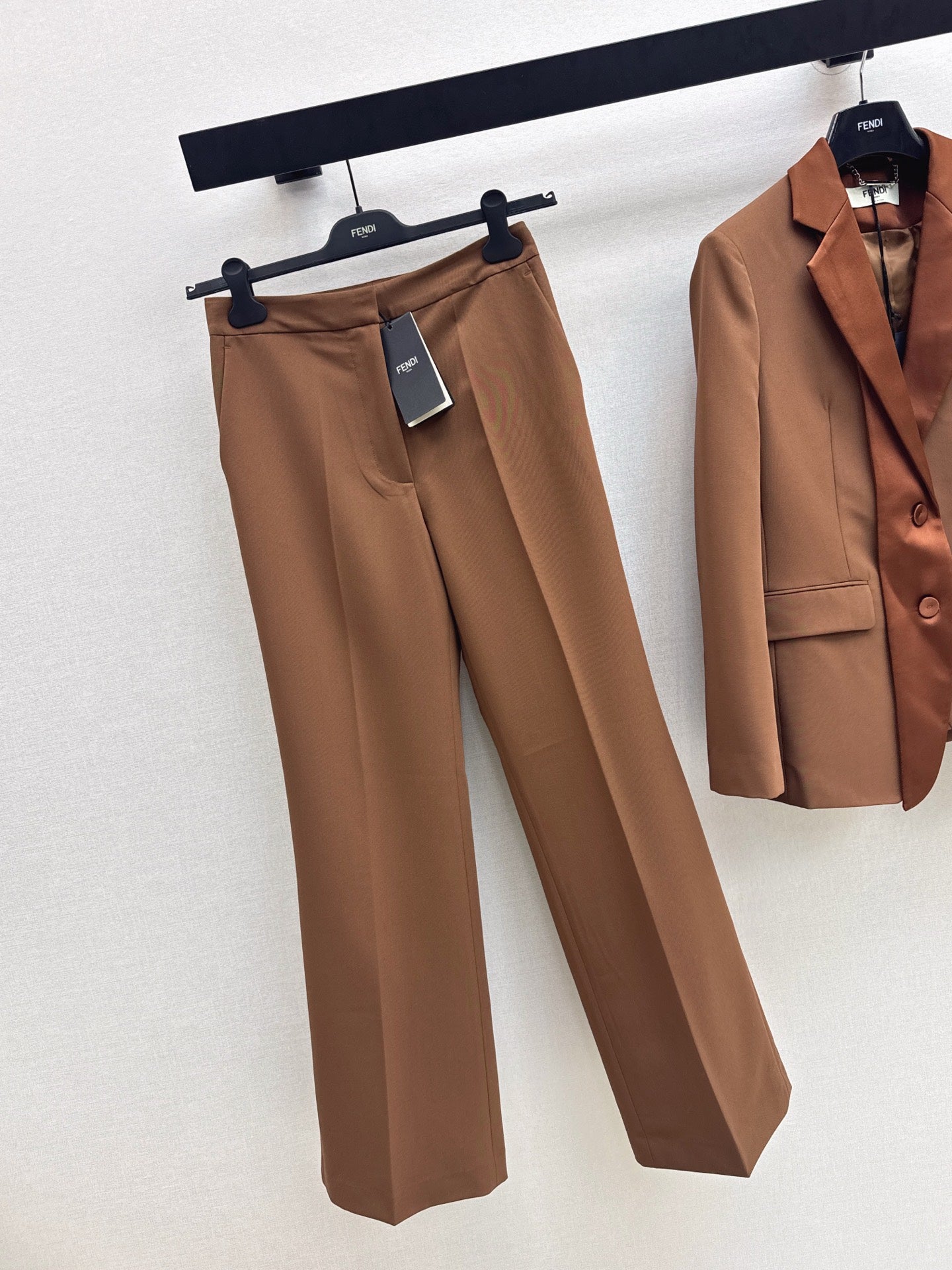 Fend 25fw dress pants