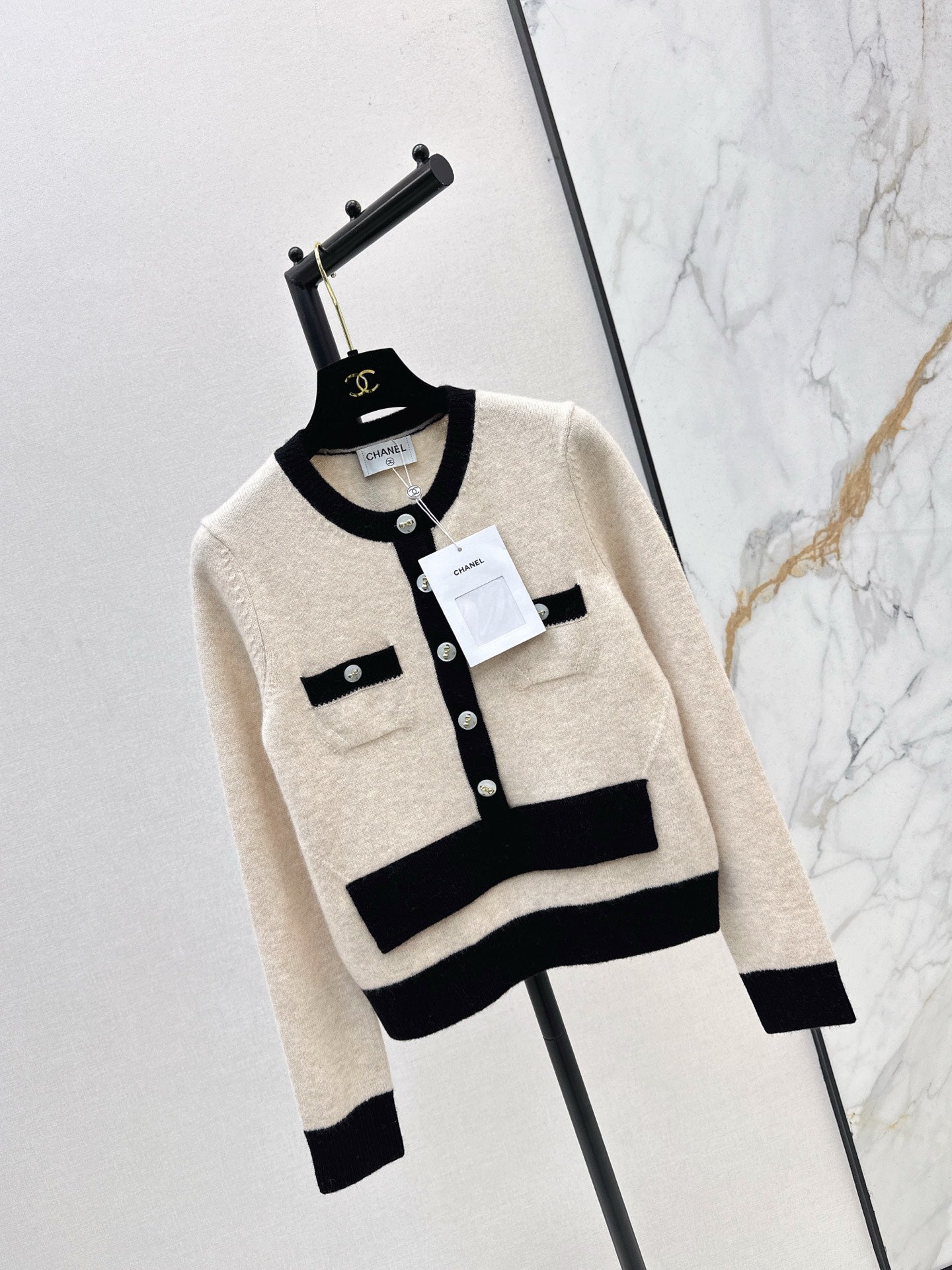 Chan 25fw cardigan