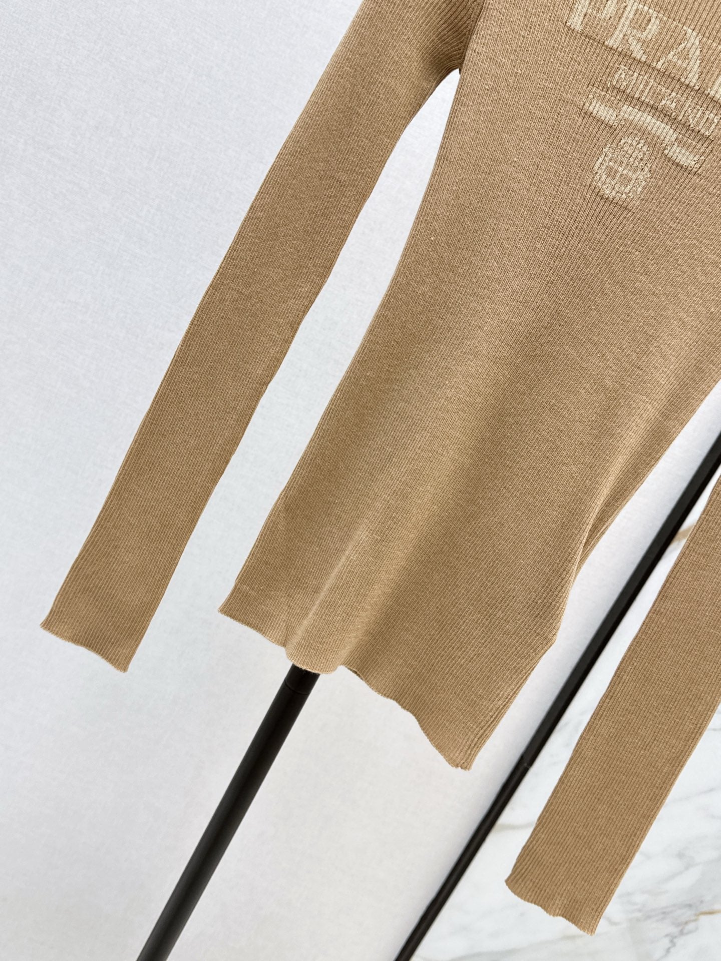 Pra 25fw knit sweater