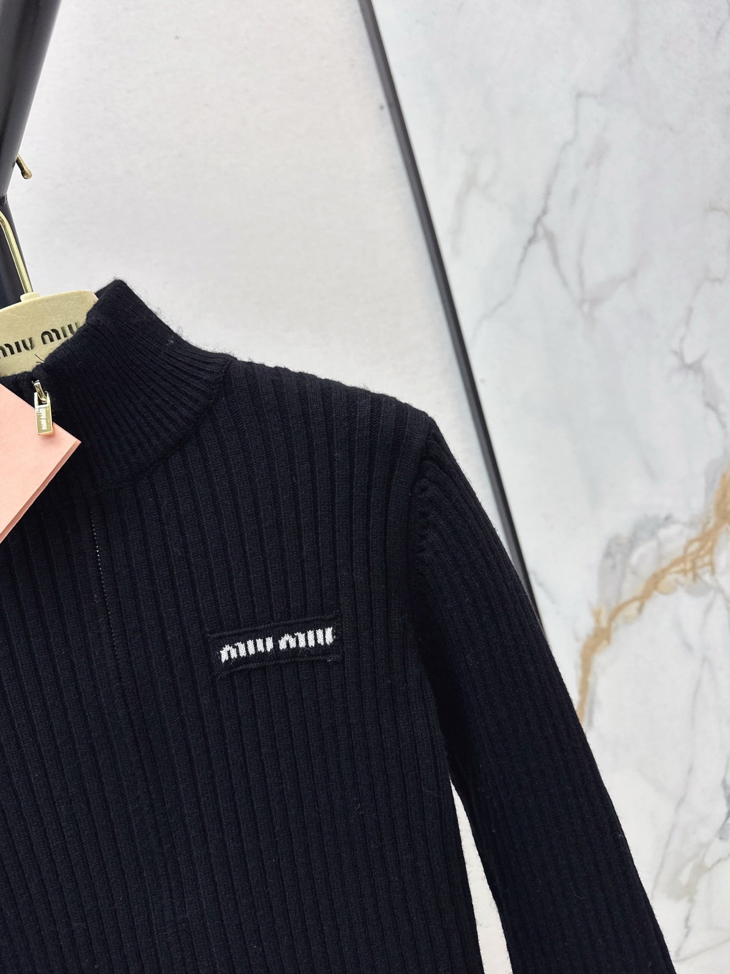 Miu 25fw knit cardigan