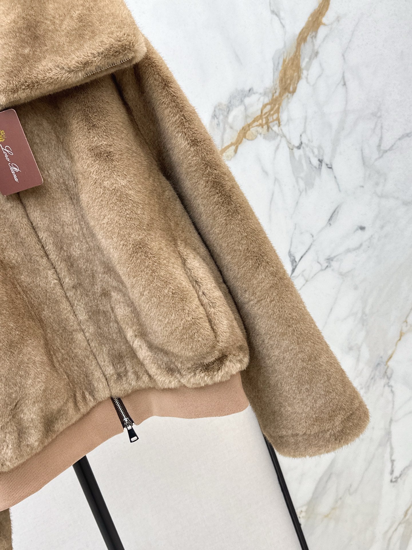Loro 25fw fur jacket