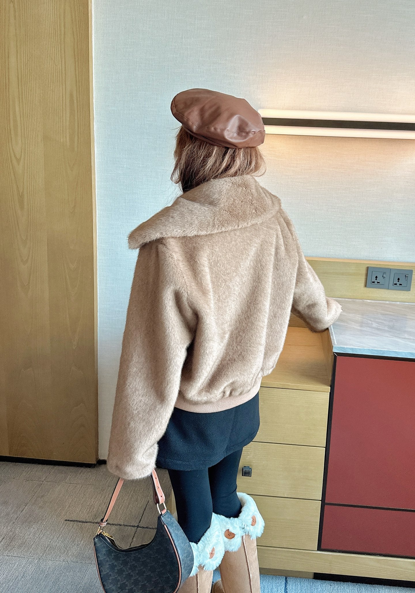 Loro 25fw fur jacket