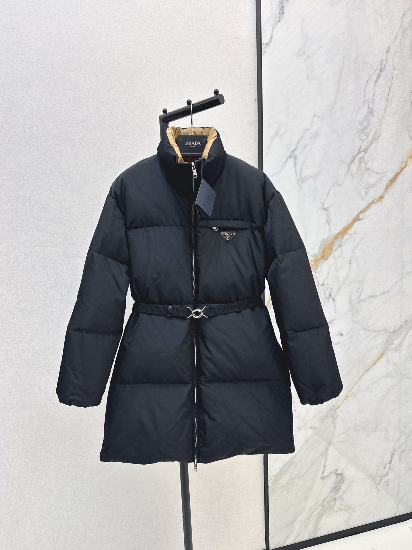 Pra 25fw down jacket