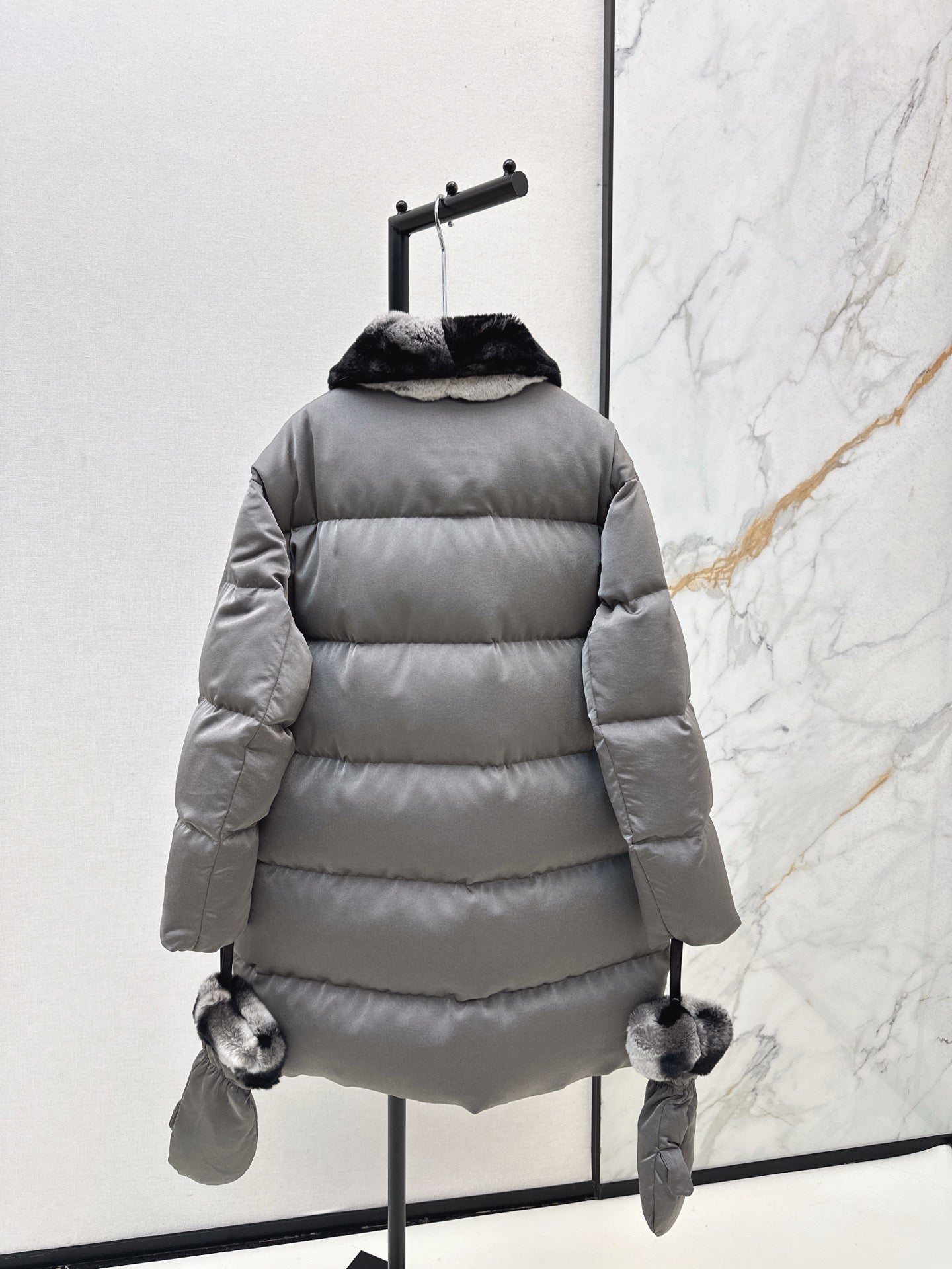 Brun 25fw down jacket