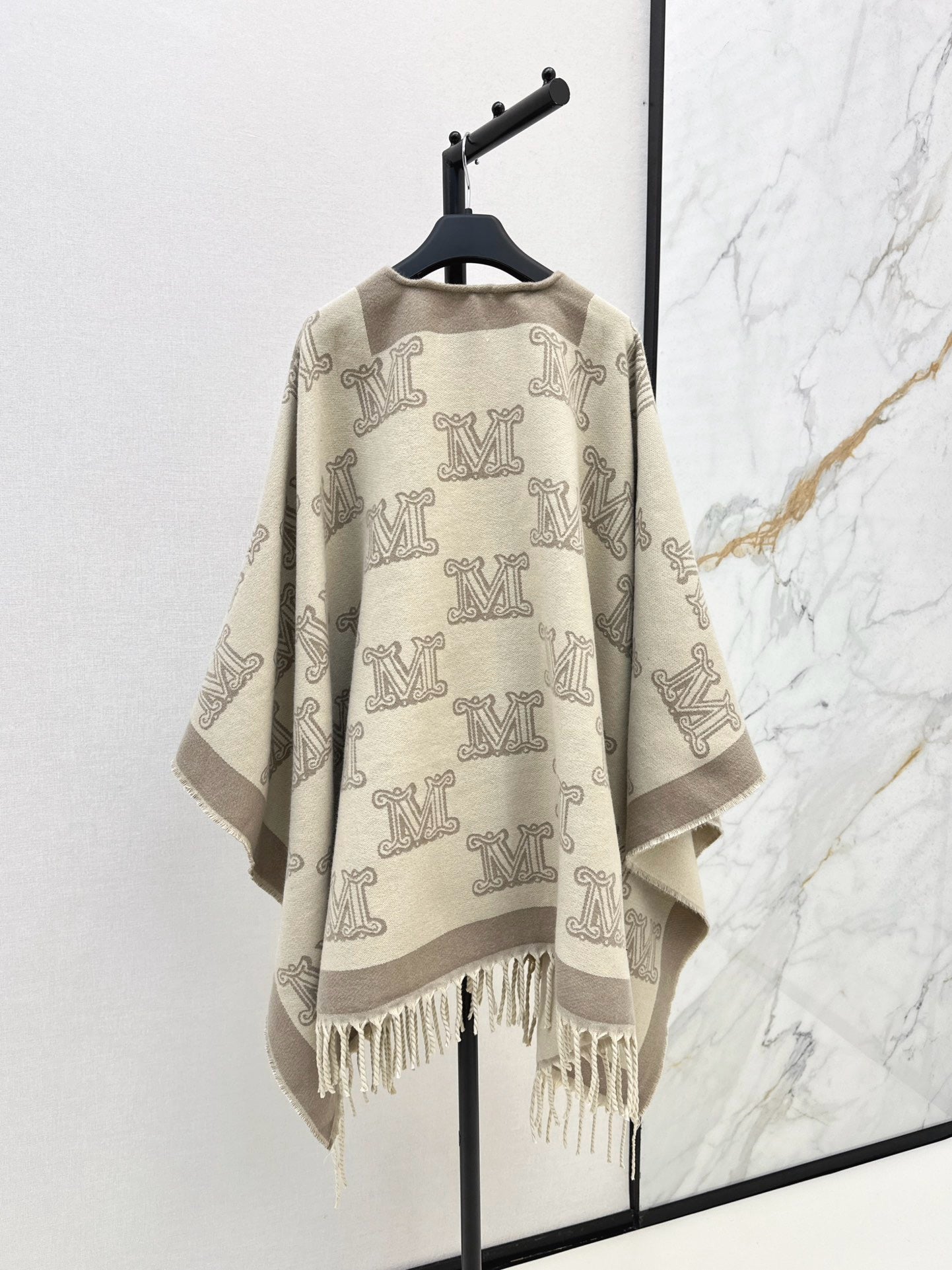 Max 25fw wool cape