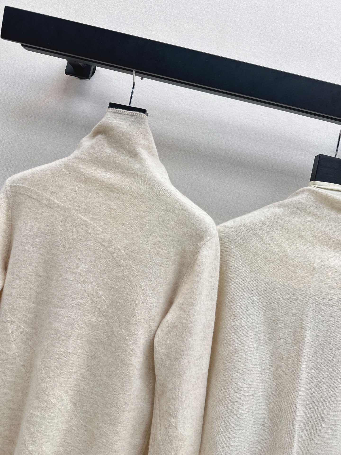 Loro 25fw cape sweater set