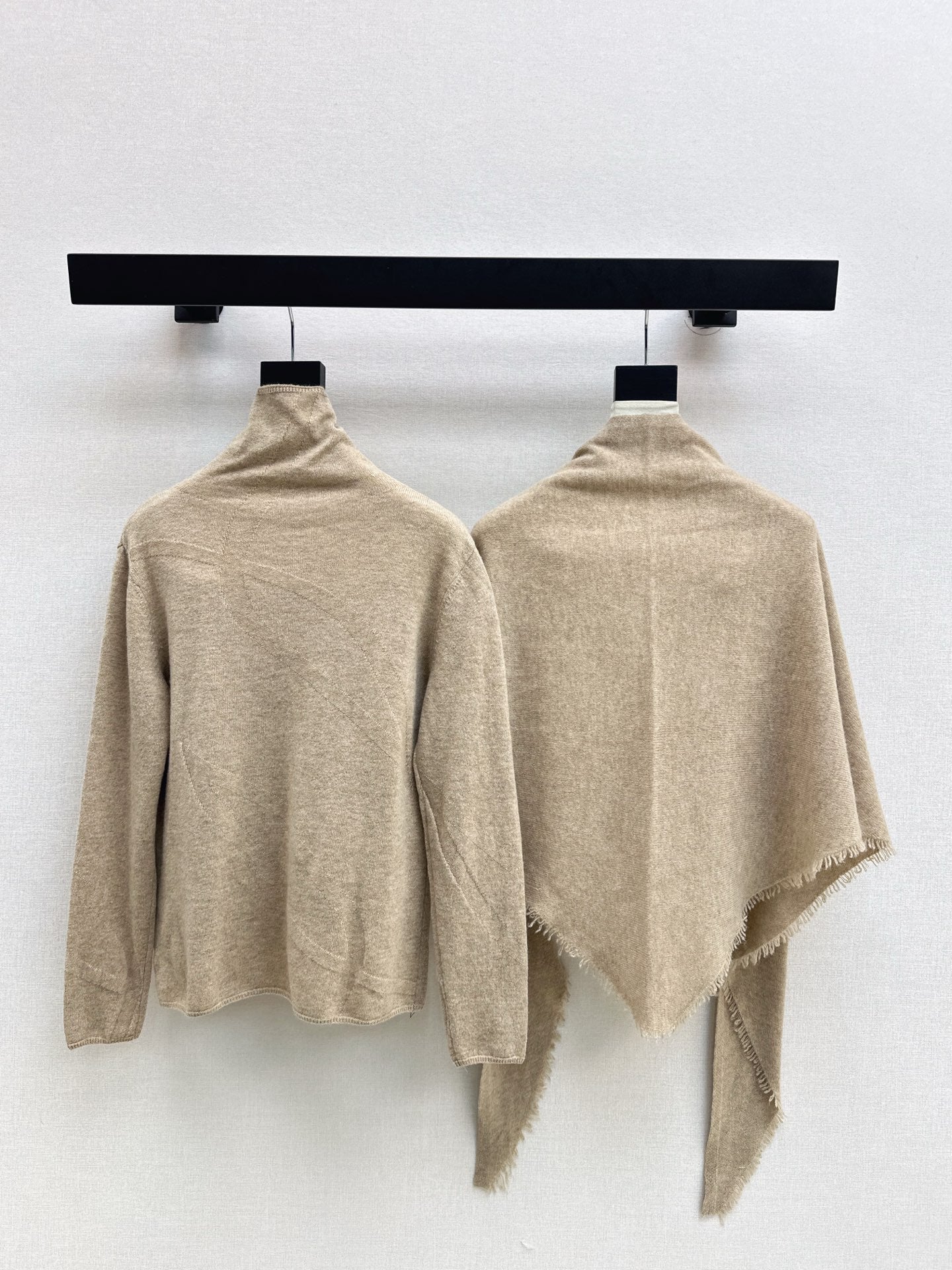 Loro 25fw cape sweater set